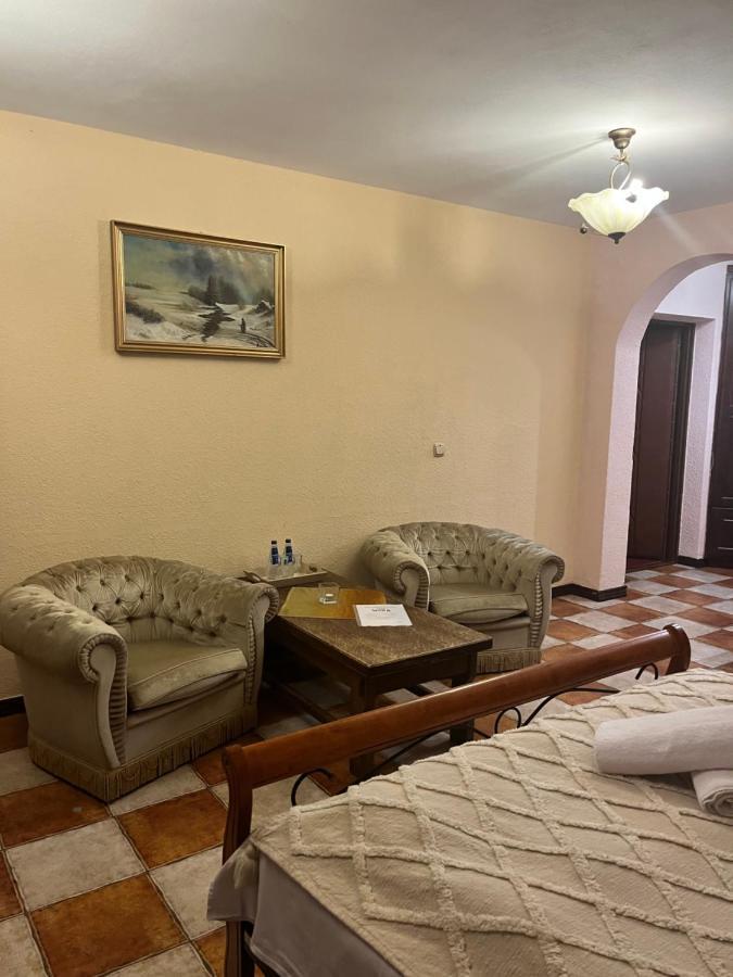 Zajazd Cicha Woda Maniowy Exterior foto